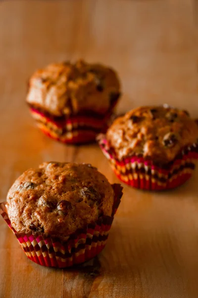 Appetizing Muffins Wooden Cutting Board Traditional Pastries Holiday — Stock Photo, Image