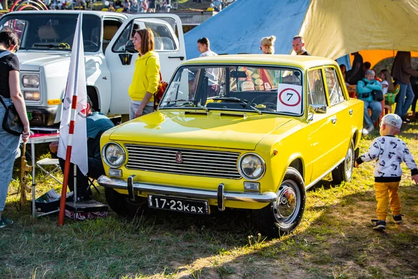 Tver Rusko Září 2019 Demonstrace Retro Aut Pod Širým Nebem — Stock fotografie