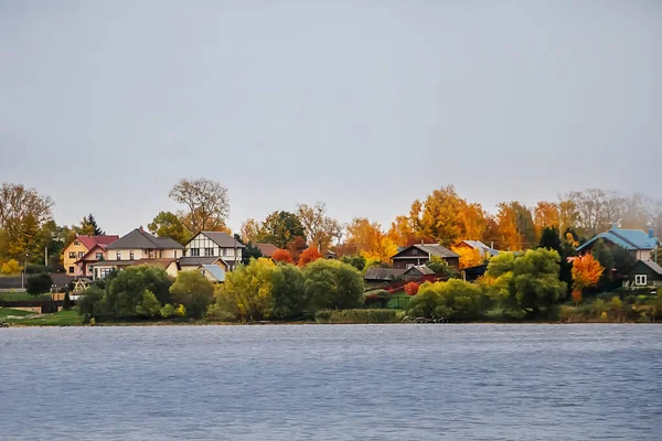 Cottages Lake Rural Views Beautiful Homes Autumn — Stock Photo, Image