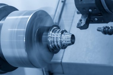 Cnc Torna veya ışık mavi sahnesinde koni şeklini kısmında iplik kesme dönüm makine. Merhaba-teknoloji üretim süreci.