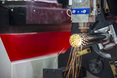 Cnc Lazer Kesim Makinası Paslanmaz boru veya tüp Hole'da olun.