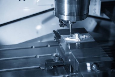 Enjeksiyon kalıp bölümü sağlam top frezeler aracı ile kesme Cnc freze tezgahı. Hassas kalıp kesim .