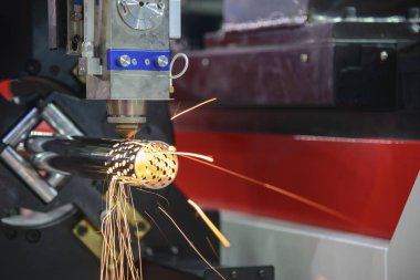 Paslanmaz boru veya tüp delik kesme Cnc Lazer Kesim Makinası. Merhaba-teknoloji üretim süreci.