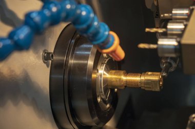 Cnc Torna veya pirinç şaft, delik delme torna makinesi. Merhaba-teknoloji üretim süreci.