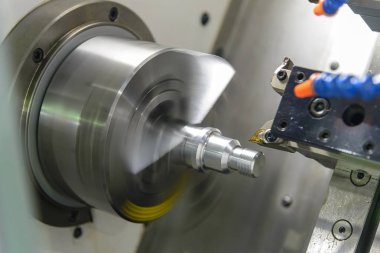Cnc Torna veya iş parçacığı metal şaft kesme dönüm makine. Merhaba-teknoloji üretim süreci.