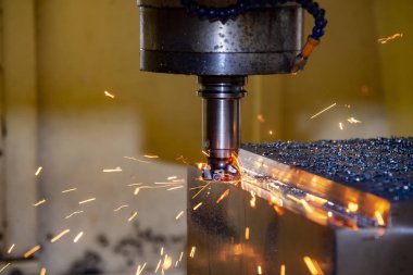 Yanan gemi işlemine dağınık olması sizin kalıp rol kesme Cnc freze tezgahı. Kesim arasında aracı giyim .