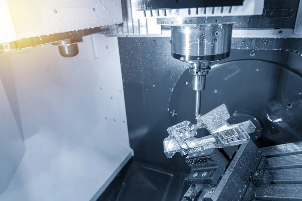 Assige Cnc Frezen Machine Snijden Aluminium Automotive Deel Het Productieproces — Stockfoto