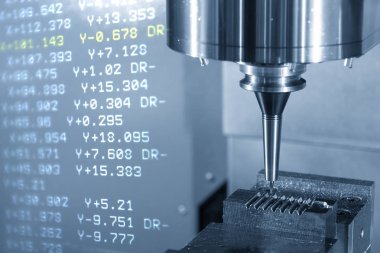 Cnc makine ve kalıp parçası kesme G-code veri freze soyut sahne. Merhaba hassasiyetli Cnc freze makinesi.