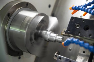 Cnc Torna veya iş parçacığı metal şaft kesme dönüm makine. Merhaba-teknoloji üretim süreci.