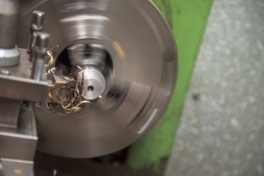 Çelik şaft kesme torna makinesi