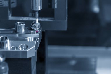 Dokunaklı sonda Cnc makine kalibrasyon işlemi iliştirin. Cnc freze tezgahı üzerinde kalite kontrol.