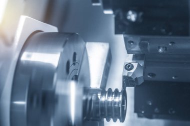 Çelik parçalar kesme Cnc Torna groove. 