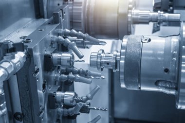 cnc torna makinesi .