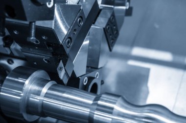 Çelik şaft kesme Cnc Torna Makinesi .