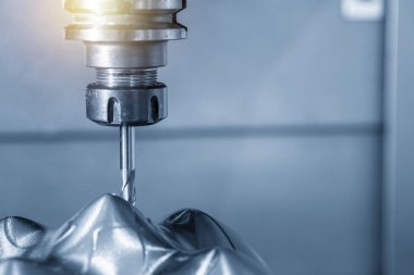 Kalıp parça kesme Cnc freze makinesi .