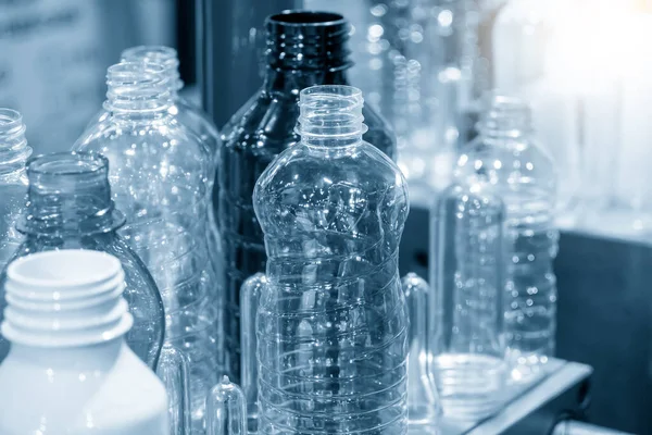 Recogida Muestras Botellas Pet Fábrica Agua Potable Alta Tecnología Del — Foto de Stock