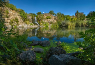 Kryvyi Rih şelale Karachuni Barajı