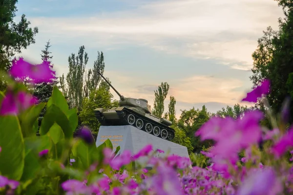 İkinci Dünya Savaşı tank anıt Kryvyi yakın