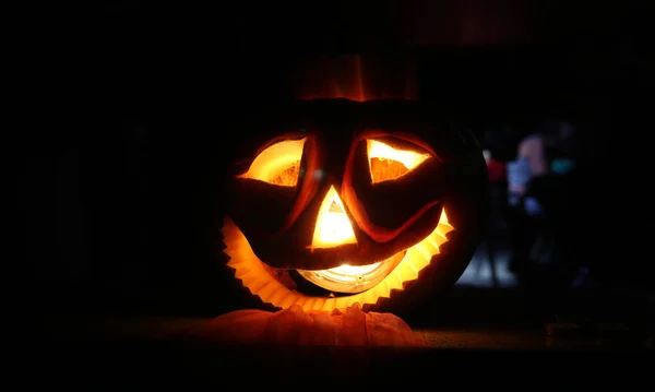 Halloween Pompoen Jack Olantern Met Een Griezelig Gezicht Zwarte Achtergrond — Stockfoto