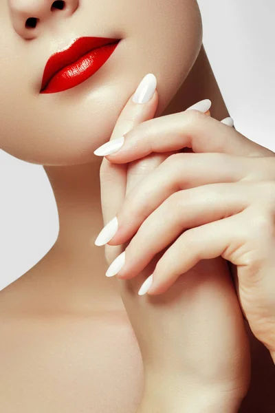 Lábios Vermelhos Sexy Bela Maquilhagem Boca Aberta Sensual Com Batom — Fotografia de Stock