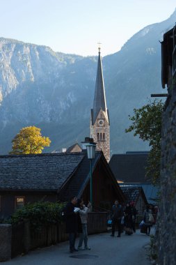 insanlar Street dağ köyü Hallstatter See, Avusturya