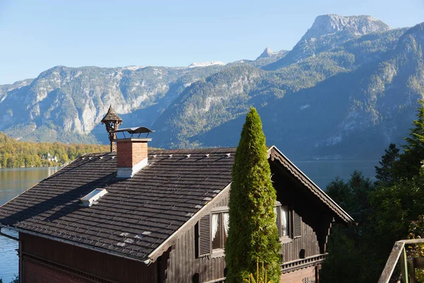 Edifícios Aldeia Montanha Lago Hallstatter See Áustria — Fotografia de Stock