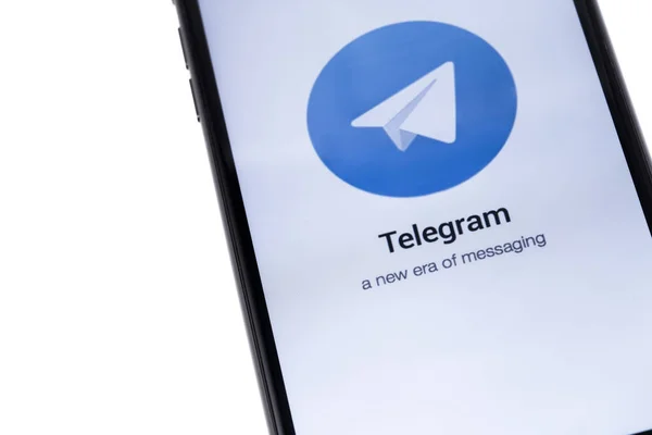 Apple Iphone Логотипом Telegram Екатеринбург Россия Марта 2018 — стоковое фото