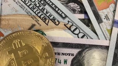 Bitcoin ve doları banknot