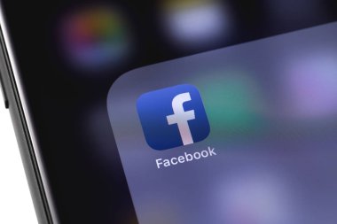 Smartphone ile Facebook Uygulama Rusya - 04 Ekim 2018