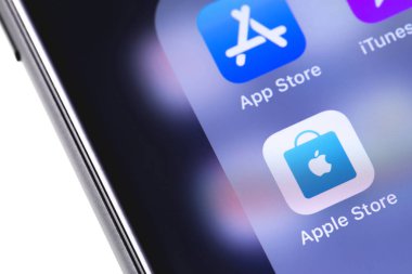 Apple iphone Appstore, itunes, Apple Store simgeleri ile. Apple Inc Cupertino, California bir Amerikan çokuluslu teknoloji şirketidir. Moskova, Rusya - 14 Ekim 2018