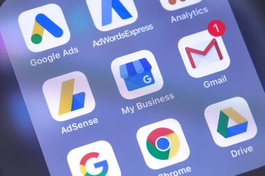Google apps simgeleri ekran smartphone Hizmetleri. Google, dünyanın en büyük Internet arama motorudur. Moskova, Rusya - 14 Ekim 2018