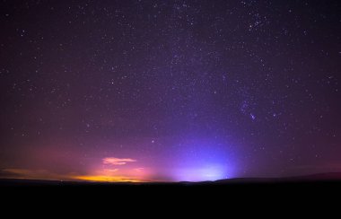 gece gökyüzü parlak yıldız
