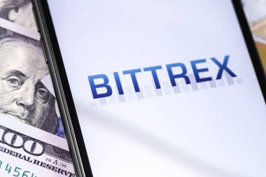 Akıllı telefonda görüntülenen Bittrex kripto para birimi değişim web sitesi 