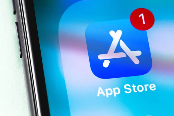 AppStore ikona aplikacji na ekranie iPhone. — Zdjęcie stockowe