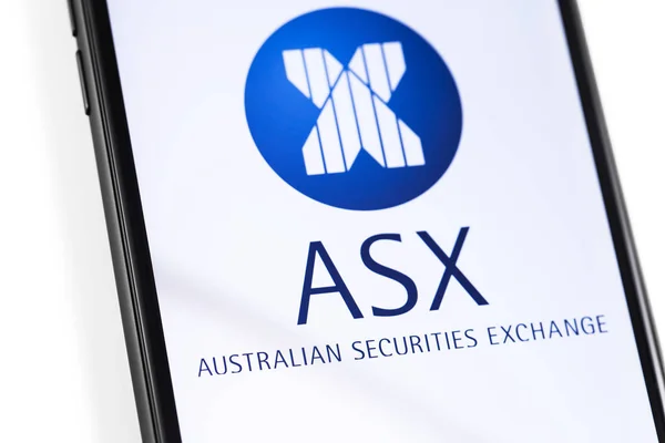 Zbliżenie smartphone z logo ASX na ekranie — Zdjęcie stockowe
