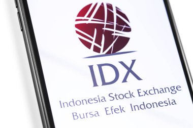 ekranda Idx logosu ile yakın telefon