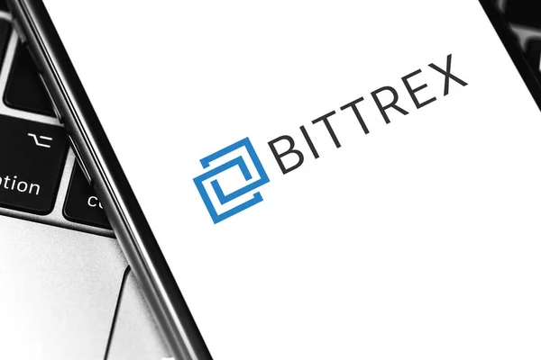 Primo piano logo di scambio criptovaluta Bittrex sullo schermo intelligente — Foto Stock