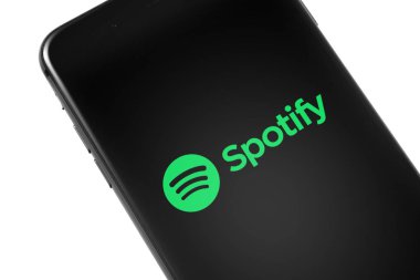 Ekranda Spotify logosu 