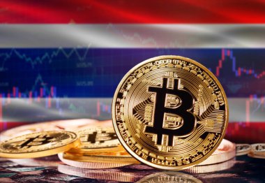 Arka planda Tayland bayrağı olan Bitcoin. Tayland 'da kripto para birimi ve engelleme teknolojisi yatırımcıları