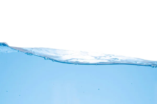 Plusk wody i powierzchnia z bańki na białym tle — Zdjęcie stockowe