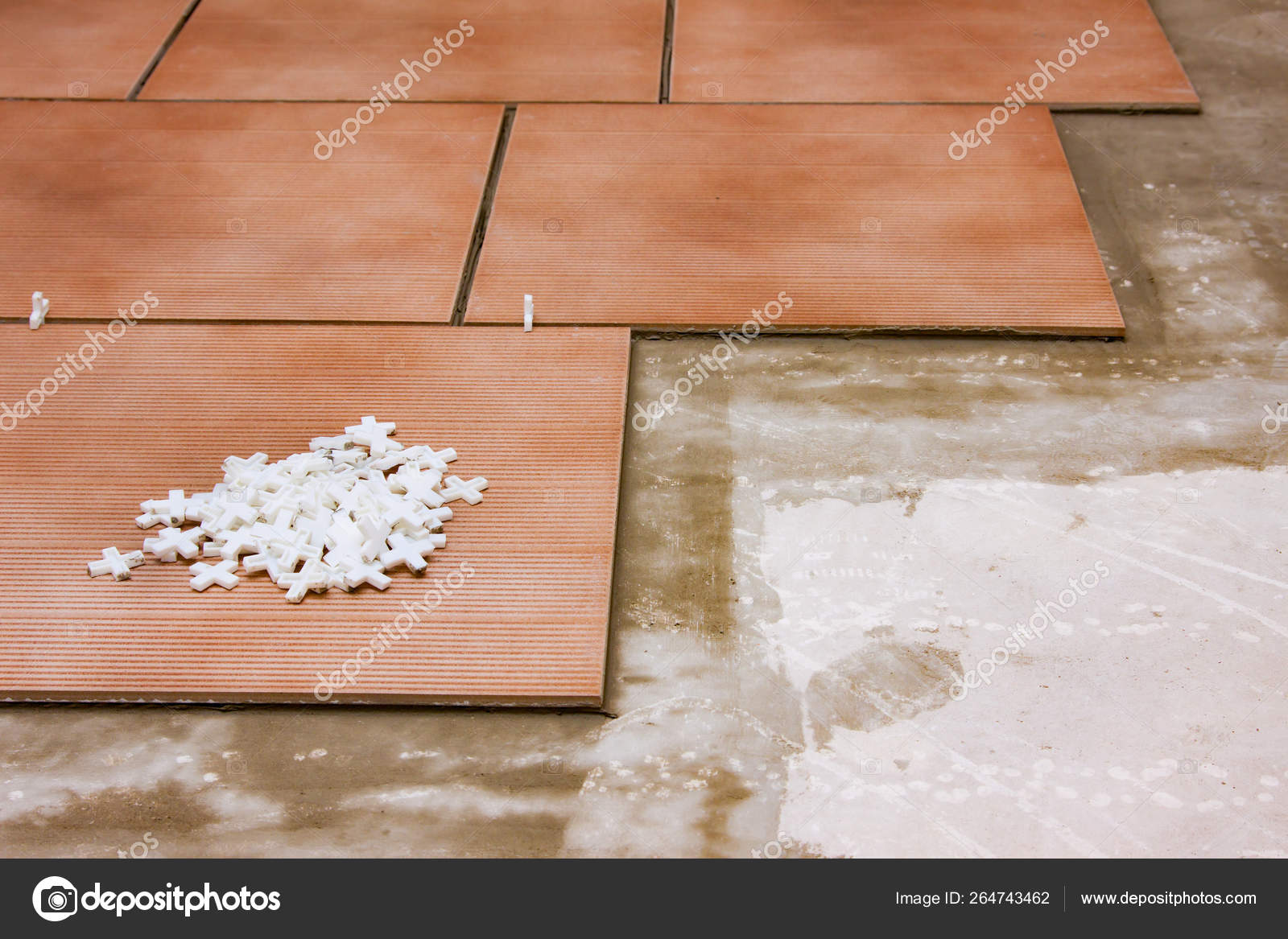 Laying Ceramic Tiles And Tile Spacers, How To Lay Ceramic Floor Tile