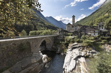 Lavertezzo kentinde bulunan bölge, Locarno içinde bölge Verzasca Ticino, İsviçre bir komün var. İsviçre.