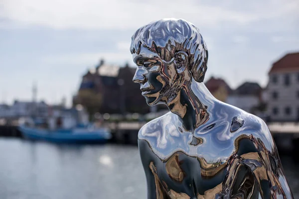 Скульптура HAN в Хельсингоре, Дания — стоковое фото