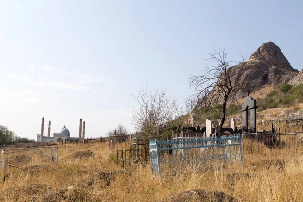 Bozp Kyrgyzstán Říjen 2014 Tradiční Muslimský Hřbitov Úpatí Solomons Hill — Stock fotografie