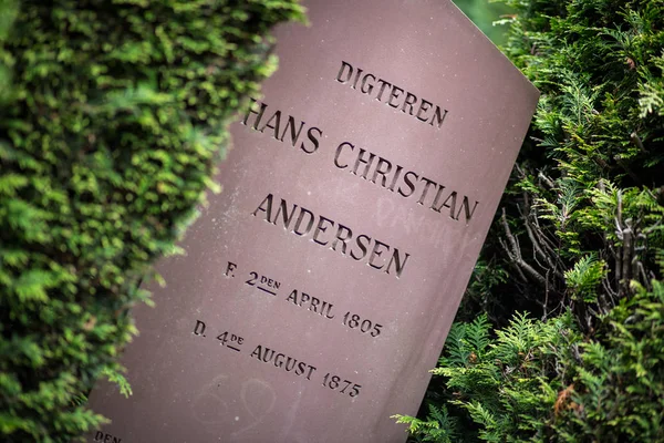 Túmulo do poeta Hans Christian Andersen — Fotografia de Stock