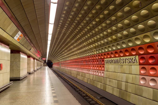 Estación de metro Staromestska en Praga — Foto de Stock