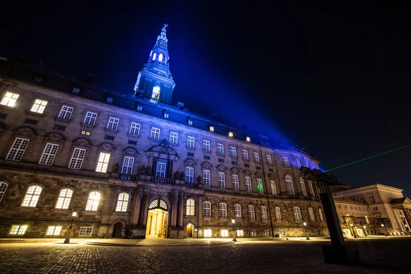 Palacio Christiansborg en Copenhague durante el Festival de la Luz 2019 —  Fotos de Stock