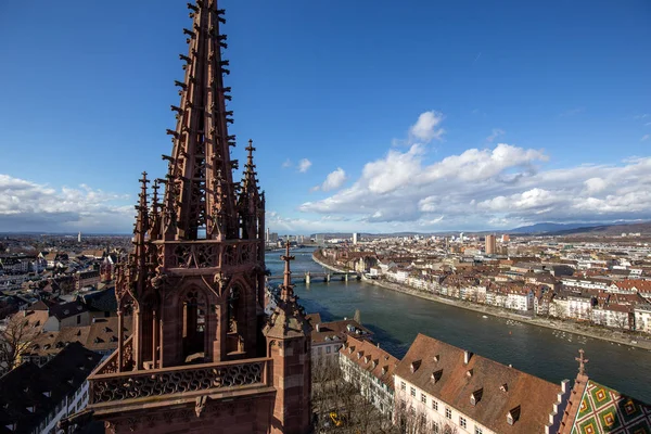 Blick von der Spitze des baseler Münsters — Stockfoto