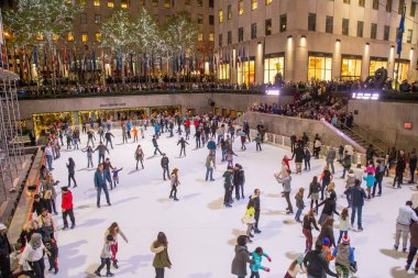 Nyc Rockefeller Center'da paten buz