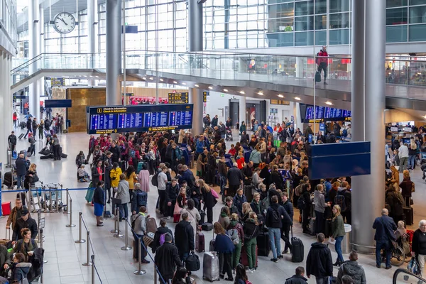 Københavns lufthavnterminal – stockfoto